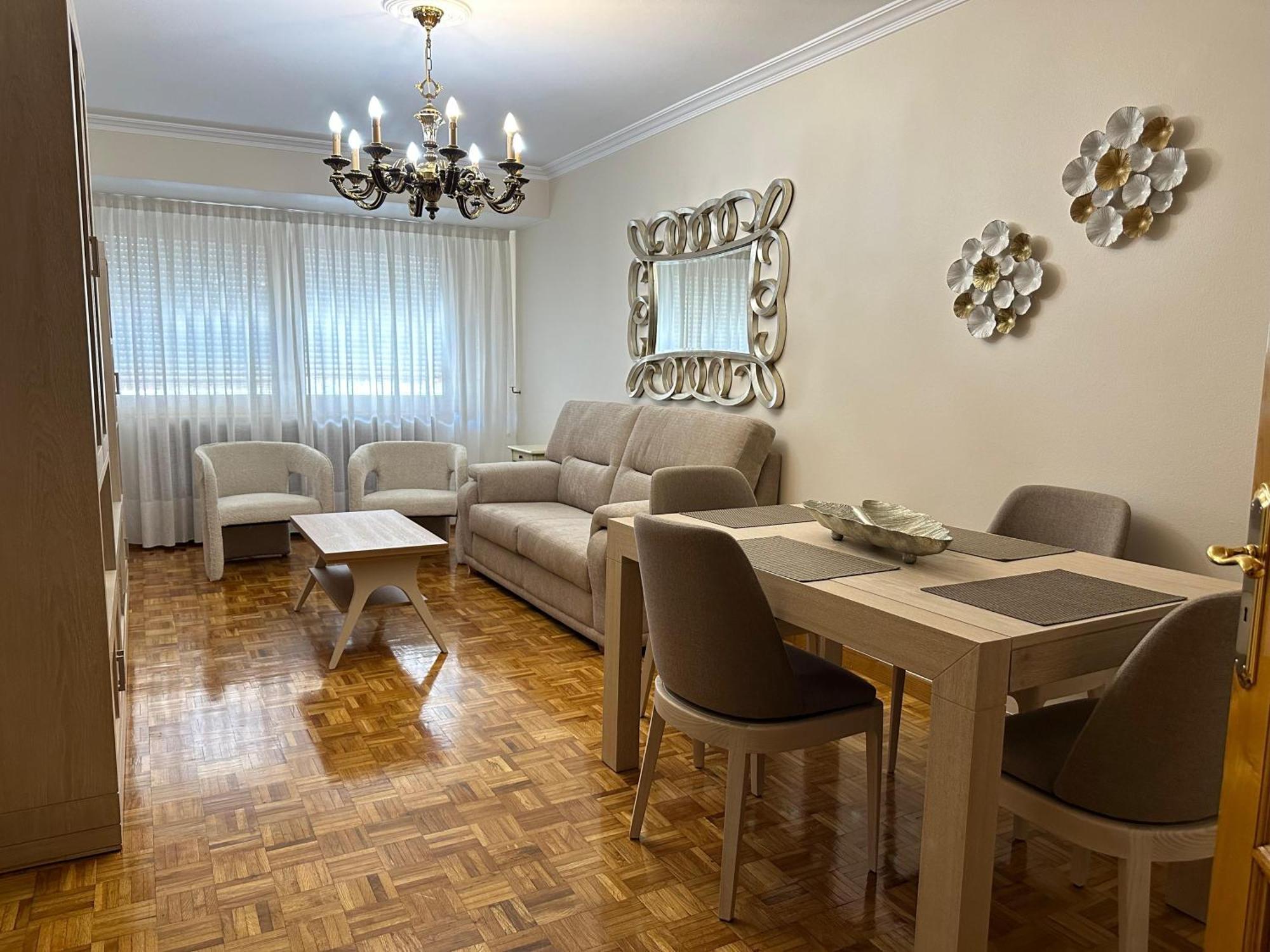 Nice Apartment Don Santiago Santiago de Compostela Ngoại thất bức ảnh